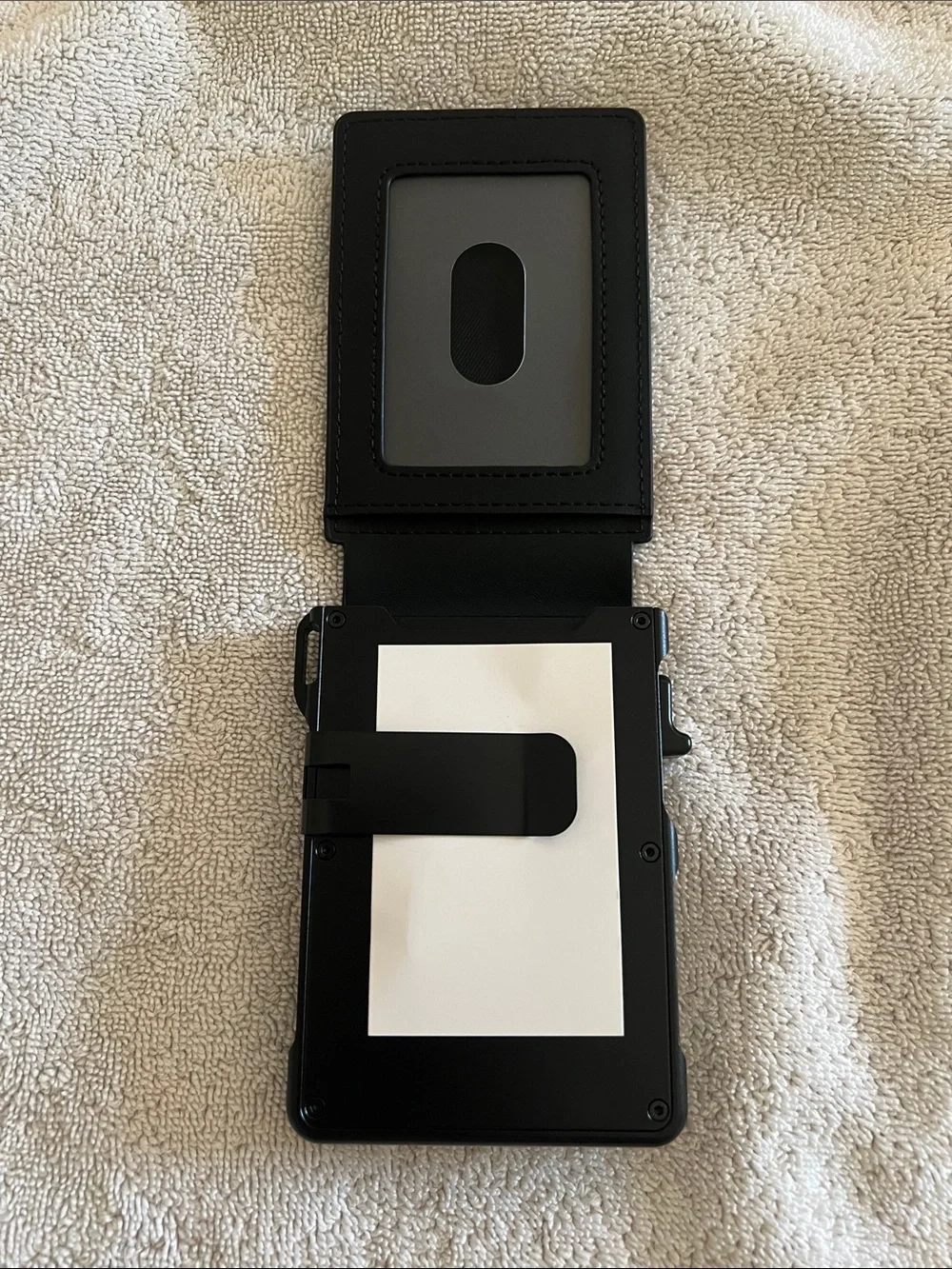 Minimalist Black Men's Card Holder Wallet - Unbranded